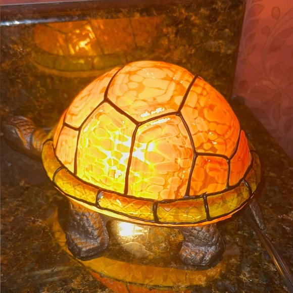 Tiffany Style Amber Glass Turtle Table Lamp - Metal Base Removable Shell - Picture 9 of 17